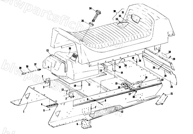 TUNNEL, GAS TANK AND SEAT diagram