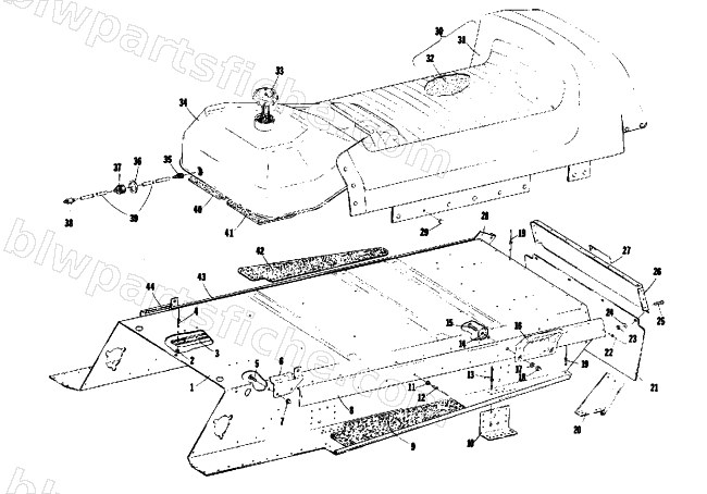 TUNNEL, GAS TANK AND SEAT diagram