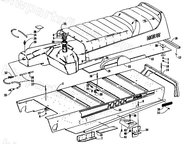 TUNNEL, GAS TANK AND SEAT diagram